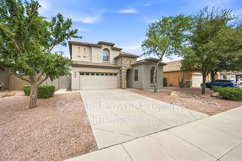 4 bed, 3.0 bath, 2199 sqft, $2,499 — Photo 3