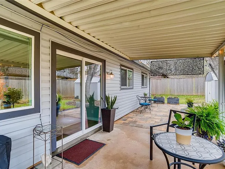 2403 Aldford Dr — Photo 17