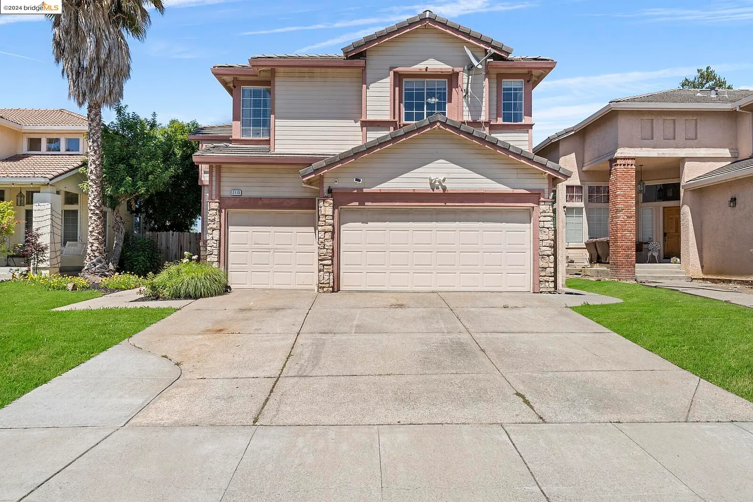 2113 Mark Twain Dr photo 1