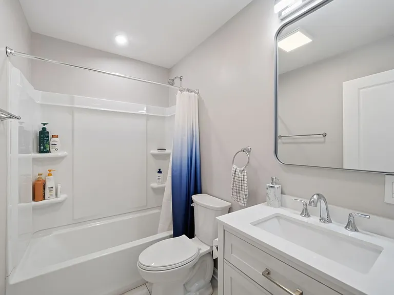 7214 Farmstead Ln — Photo 13