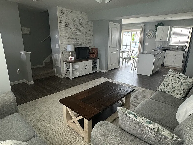 3628 Brookway Dr — Photo 3