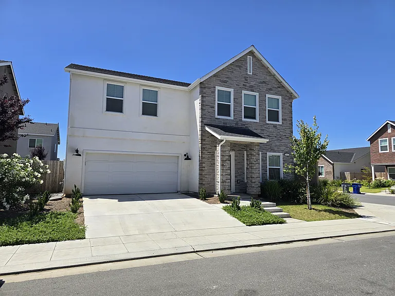 7037 E Cornell Ave — Photo 6