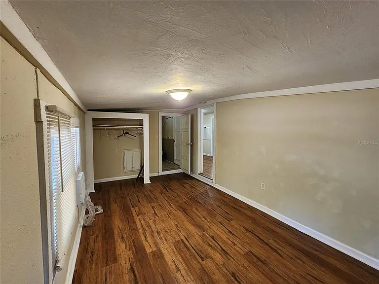 1623 SE 3rd Ave — Photo 25