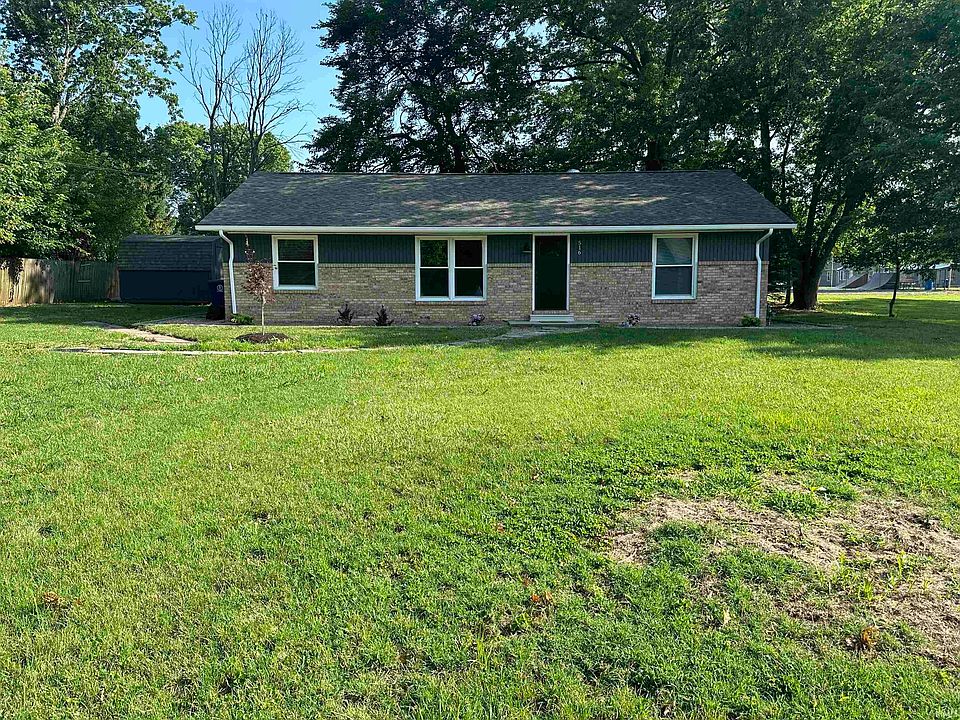 1st image of 516 E Brumfield Ave