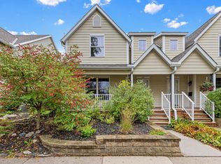 818 24th Ave NE, Minneapolis, MN 55418