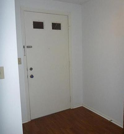 4th image of 1716 Moravian St