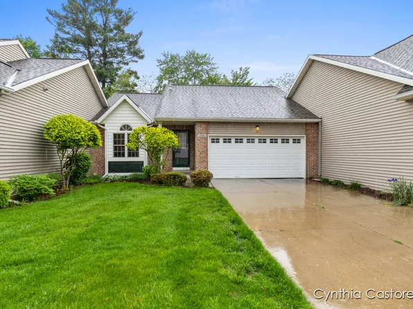 1516 Beechtree Cmns, Grand Haven, MI 49417