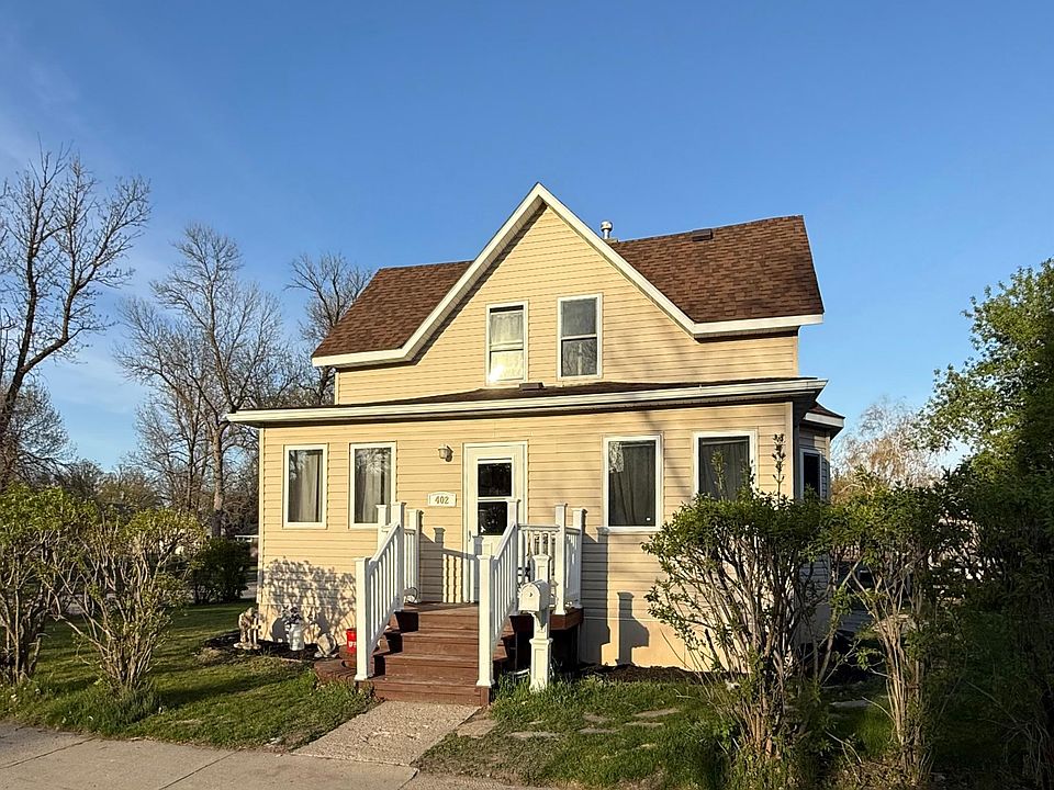 1st image of 402 Saint Paul Ave S