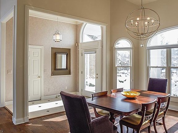 4th image of 300 Spyglass Dr