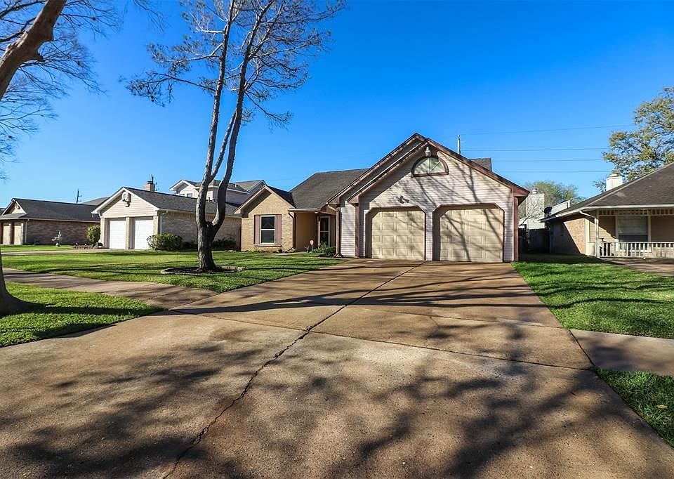 1st image of 3302 Kempwood Dr
