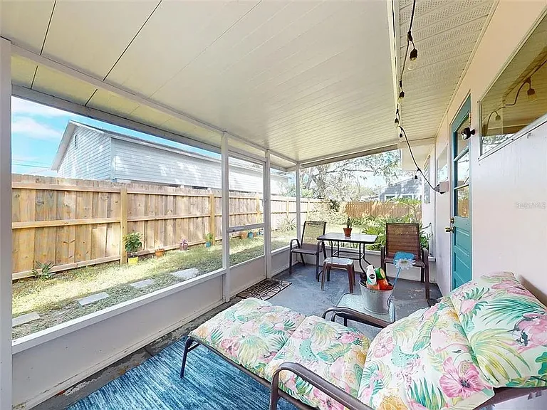 630 Olive St — Photo 23