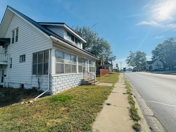 215 E Winona Ave #A, Warsaw, IN 46580