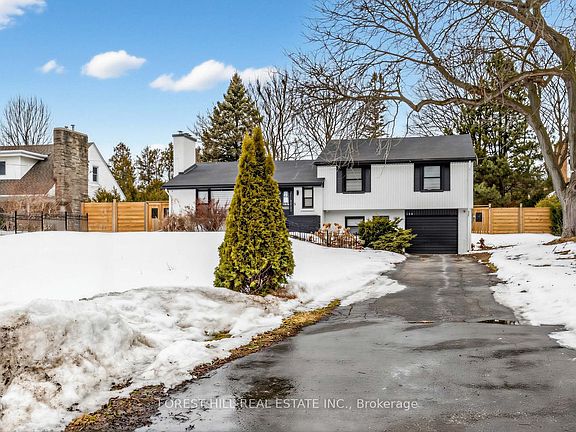 2nd image of 180 Glenwood Cres