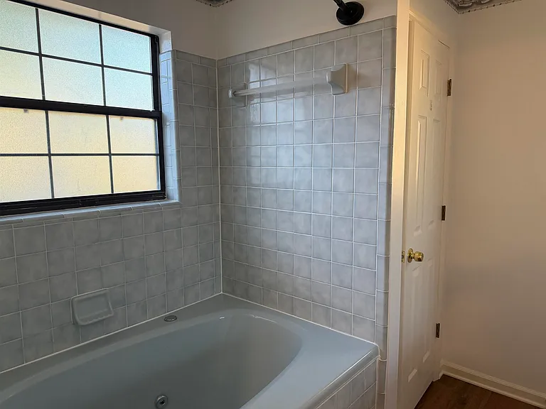 432 Merlin Way — Photo 8