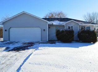 1956 72 1/2 St, Hugo, MN 55038