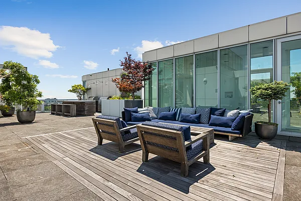 Sold by Erica Sullivan, LREB | media 17