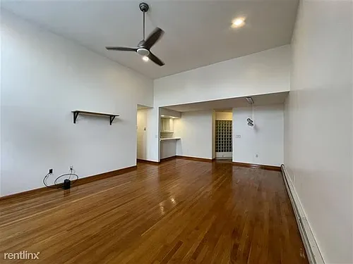 60 Gibson St #308 Photo 1