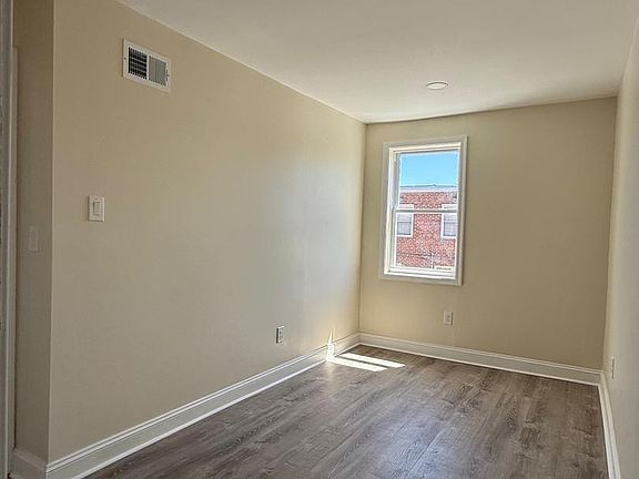 4th image of 6813 Sylvester St