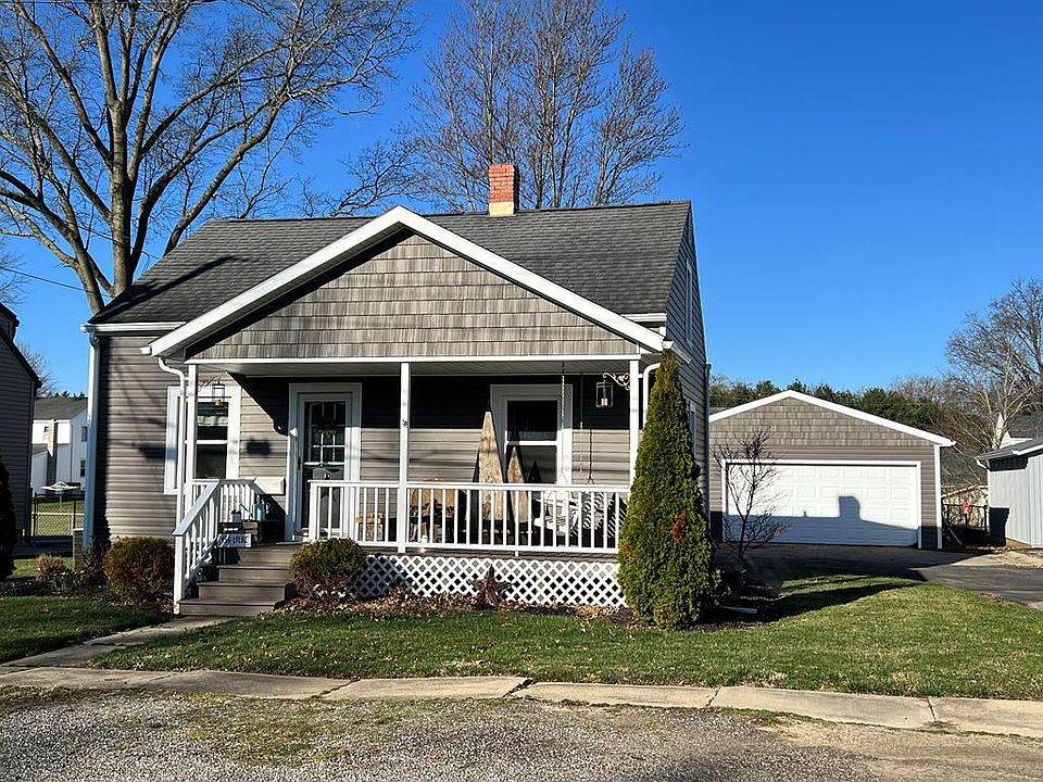 1st image of 156 Lilac Ln