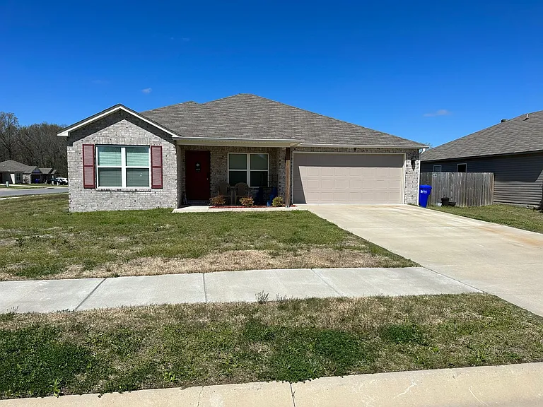 1600 Isabella Rd — Photo 3