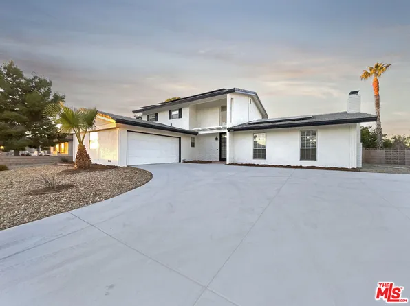1719 W Avenue L, Lancaster, CA 93534