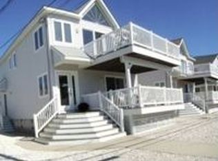 383 21st St, Avalon, NJ 08202
