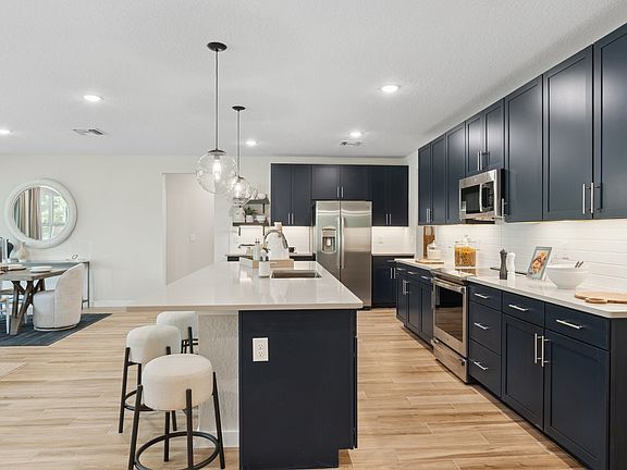 Kitchen with center island