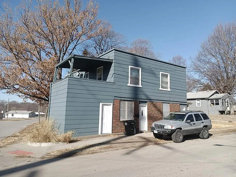 542 S Huttig Ave #A — Photo 12
