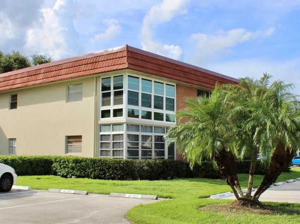 16 Vista Palm Ln APT 105