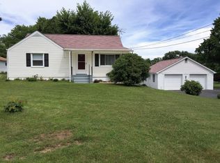 262 Pleasant Dr, Aliquippa, PA 15001
