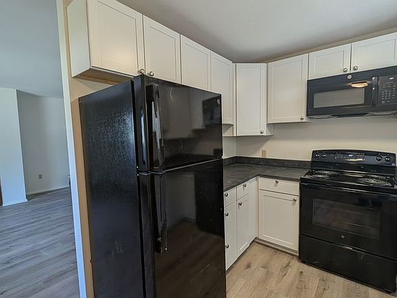 4th image of 510 S 20th Ave #510B