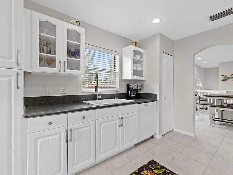 8050 Aberdeen Dr #202 — Photo 21