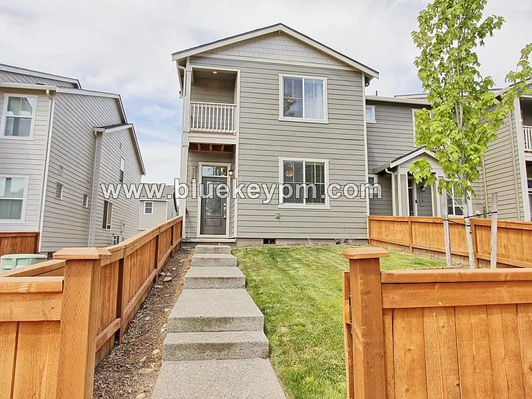 7104 NE 155th Pl — Photo 1