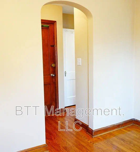 806 Houston Ave #2 — Photo 16