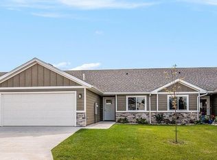 520 Brookside Pl, Harrisburg, SD 57032
