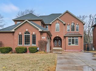 108 Oakwood Ave, Des Plaines, IL 60016