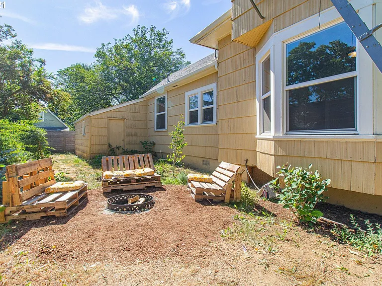 7454 N Haven Ave — Photo 12