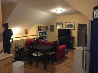 137 Elmwood Ave #2, Burlington, VT 05401