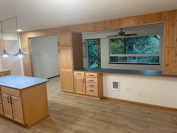 4th image of 18037 W Spring Lake Dr SE