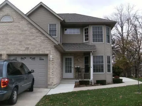 183 McLaren Dr N, Sycamore, IL 60178