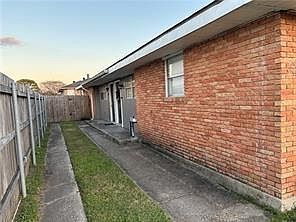 2nd image of 4527 Shalimar Dr