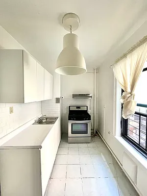 Rented by Pear NYC LLC | media 14