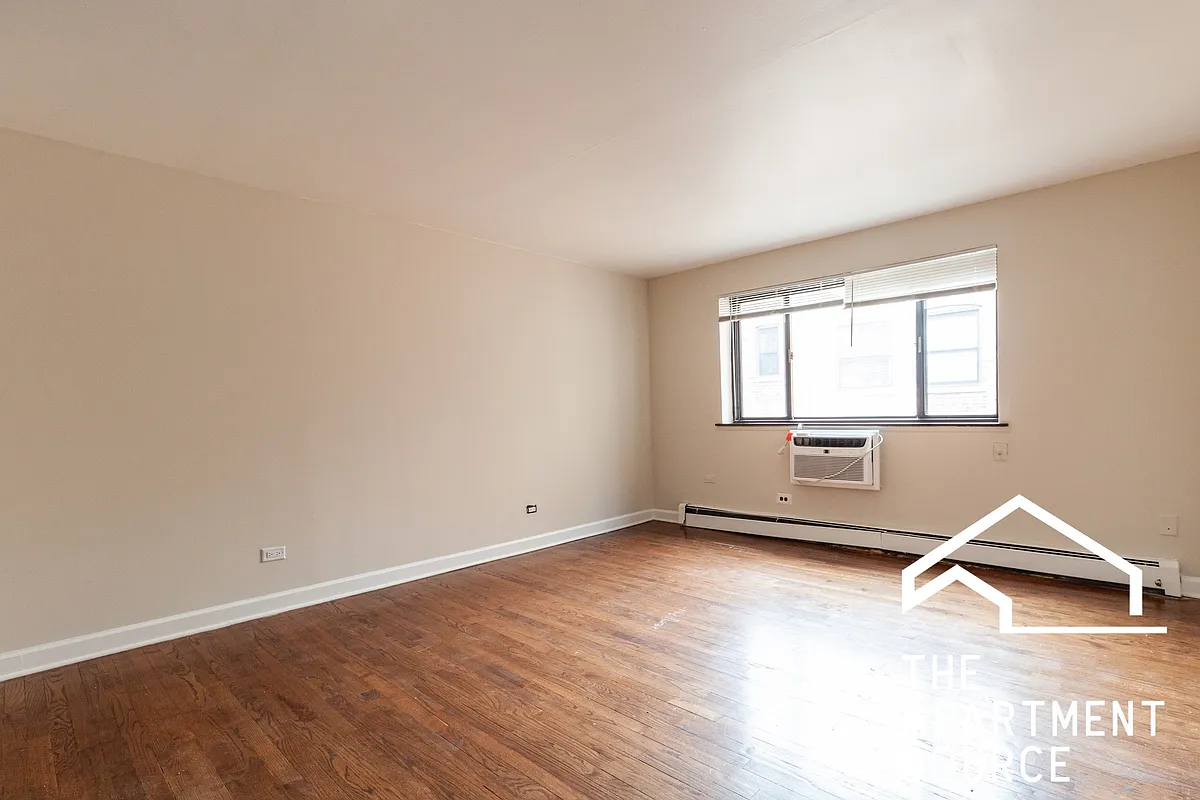 Building Photo - 6011 N Winthrop Ave #407