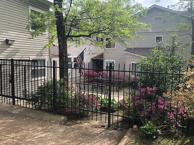 Welcome to our Apartments.... Come on in and take a look!! this is the Maple Street west side entry