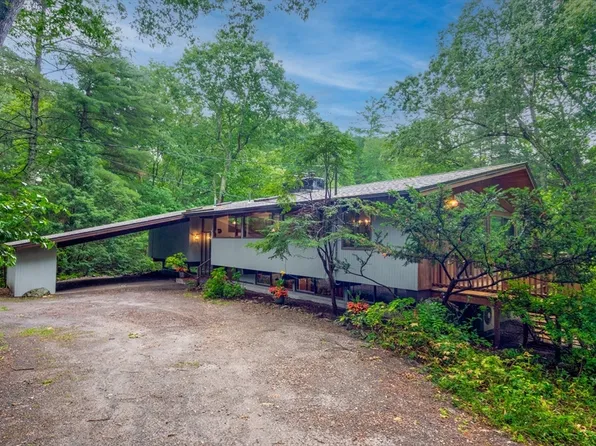 20 Stonehedge Rd, Lincoln, MA 01773