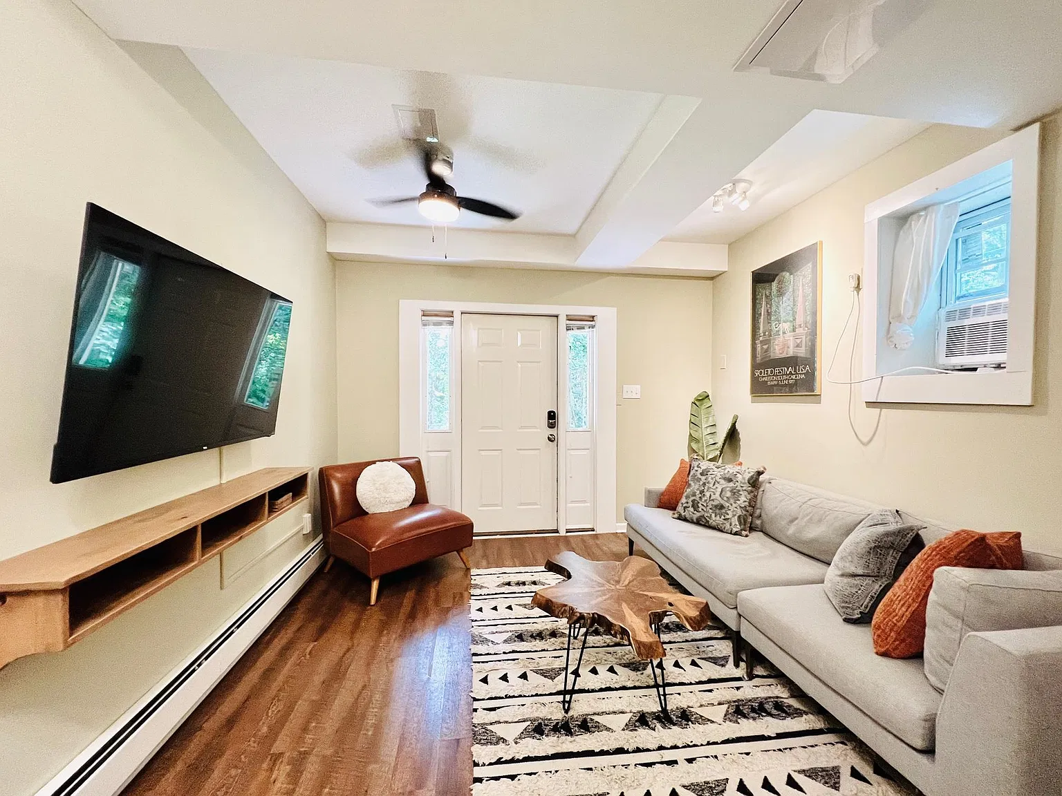 1 bed, 400 sqft, $1,280 — Photo 3