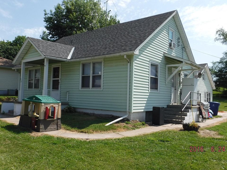 1st image of 410 Elm St