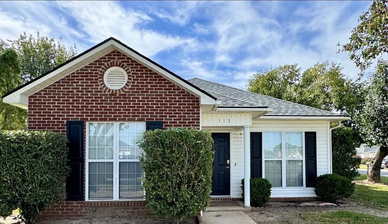 115 Lauren Lane - 1 — Photo 1