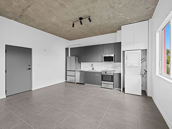 3rd image of 315 NW 32nd St #208