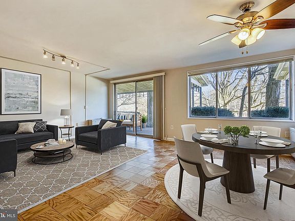 3rd image of 10201 Grosvenor Pl APT 111